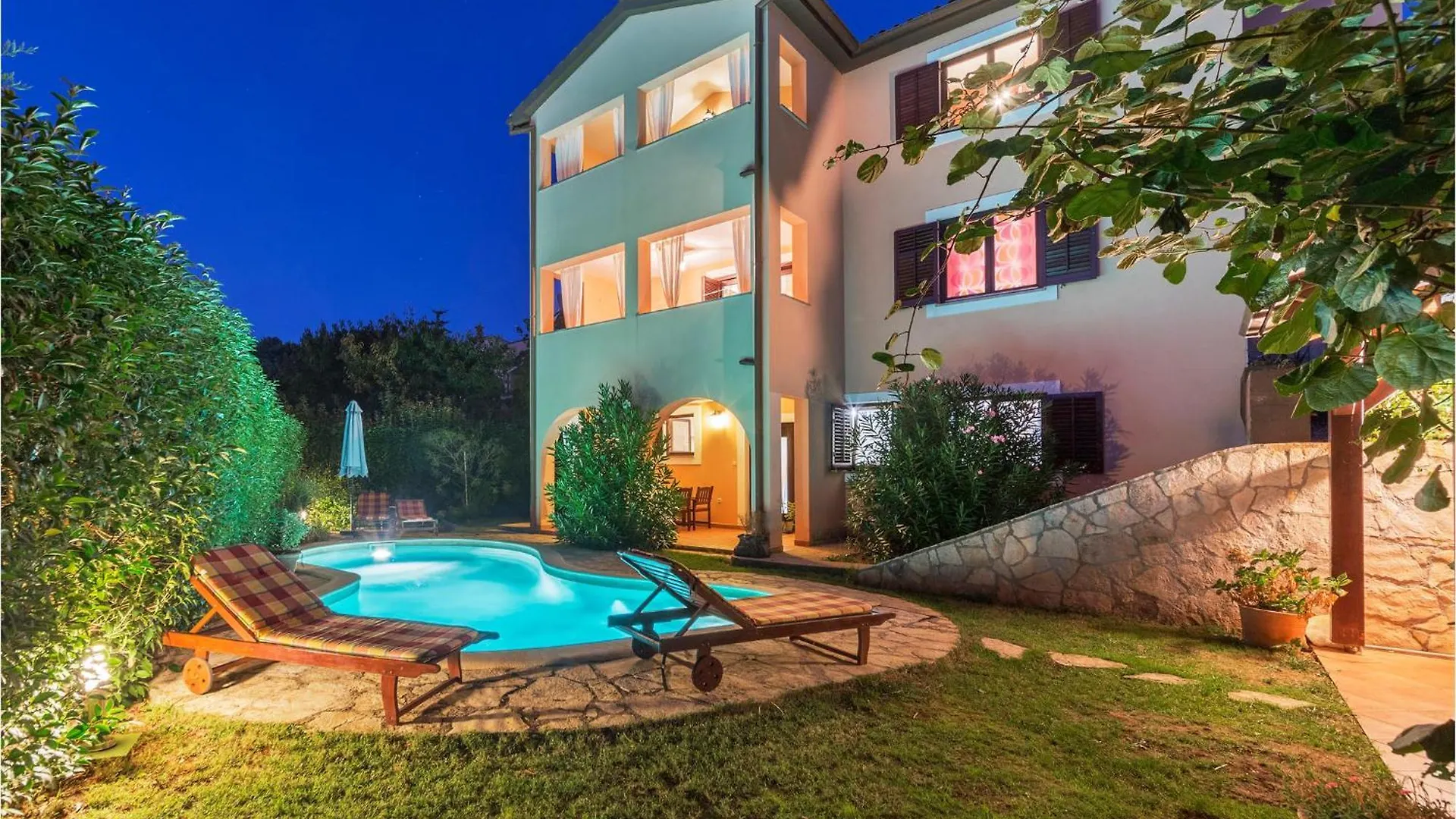 Stunning Apartment In Pula With Jacuzzi Хорватия
